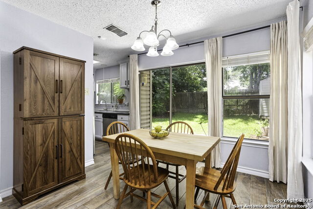 Image 11 of 28 For 9395 Village Lance
