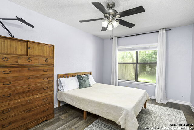 Image 15 of 28 For 9395 Village Lance