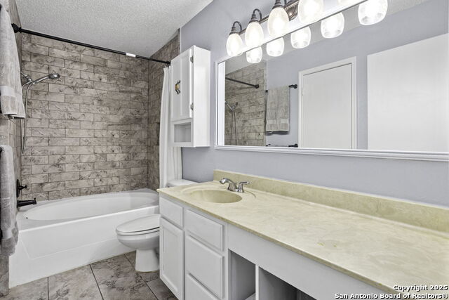 Image 17 of 28 For 9395 Village Lance