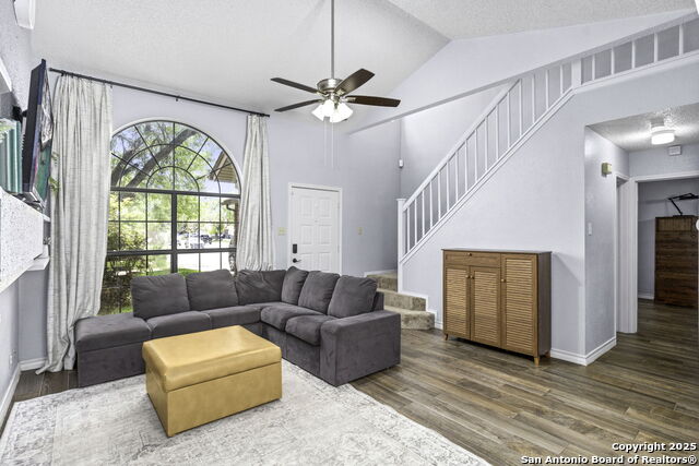 Image 6 of 28 For 9395 Village Lance