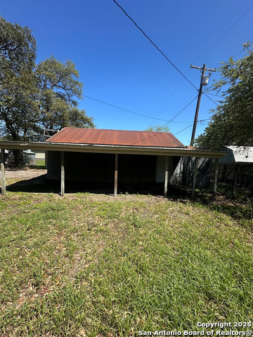 Image 16 of 18 For 207 Vance W