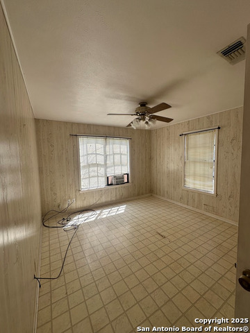 Image 9 of 18 For 207 Vance W