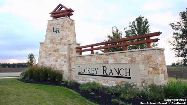 Listing photo id 10 for 11828 Luckey Falls