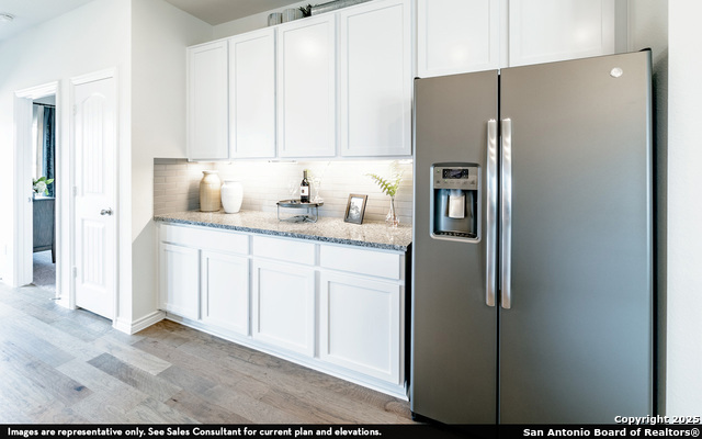 Image 9 of 14 For 8908 Grey Elm