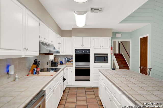 Listing photo id 13 for 101 Hidden Hollow