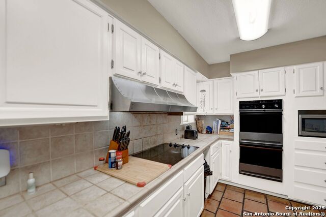 Listing photo id 14 for 101 Hidden Hollow