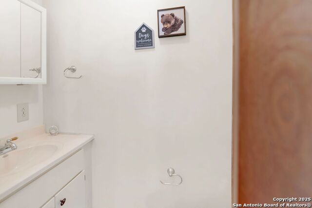 Listing photo id 26 for 101 Hidden Hollow