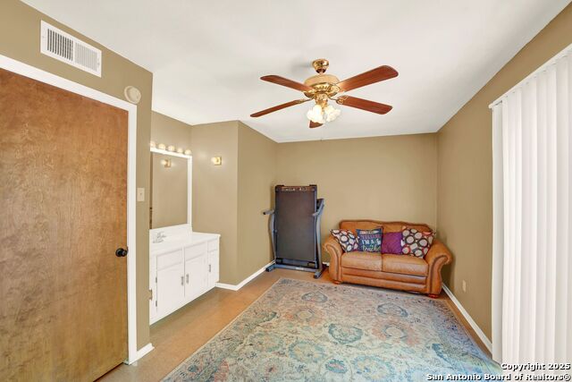 Listing photo id 32 for 101 Hidden Hollow