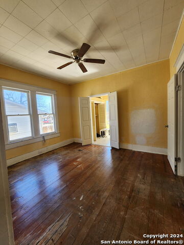 Listing photo id 10 for 1241 Santa Monica