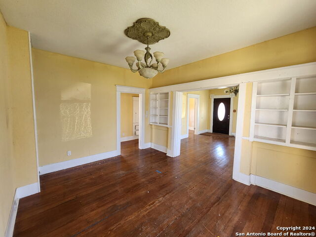 Listing photo id 0 for 1241 Santa Monica