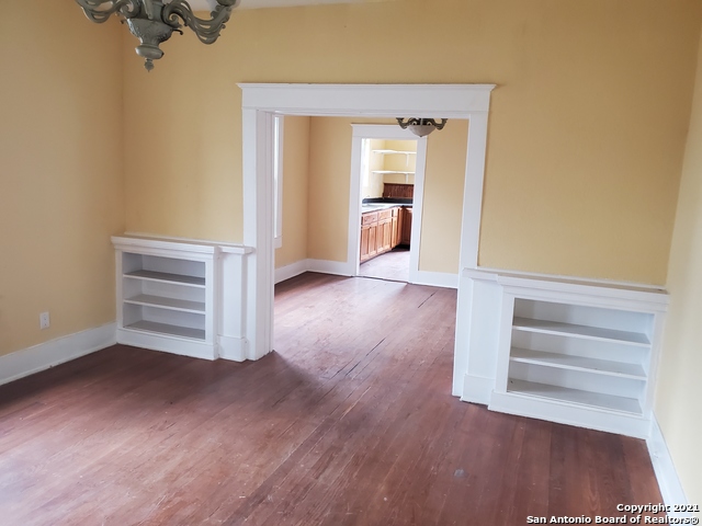 Listing photo id 1 for 1241 Santa Monica