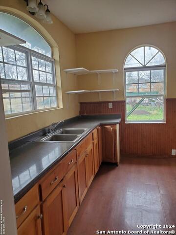 Listing photo id 5 for 1241 Santa Monica