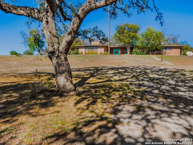 Listing photo id 26 for 10 Chaparral Hill Rd