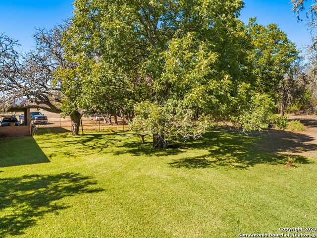 Listing photo id 1 for 10 Chaparral Hill Rd