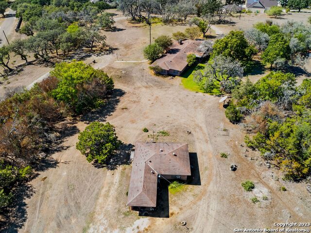 Listing photo id 3 for 10 Chaparral Hill Rd