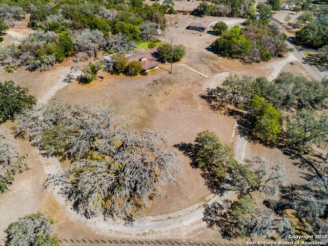 Image 28 of 30 For 10 Chaparral Hill Road