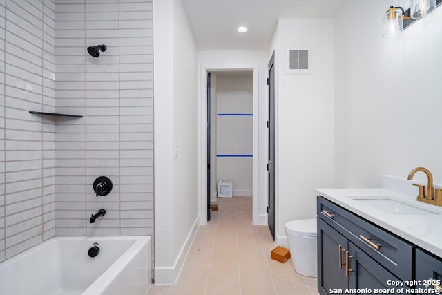 Image 20 of 23 For 10899 S Hausman Rd  103