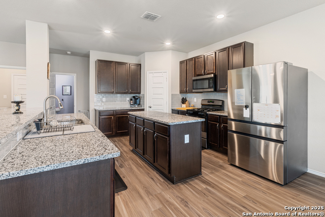 Image 11 of 23 For 2079 Chelsea Grove