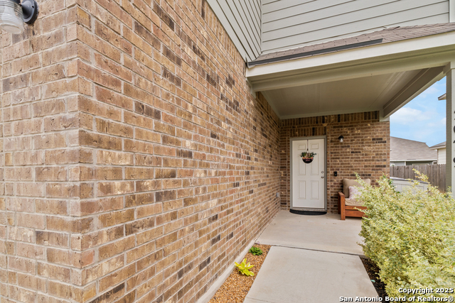 Image 4 of 23 For 2079 Chelsea Grove