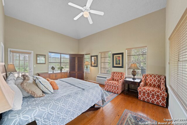 Listing photo id 11 for 1120 Highway 39