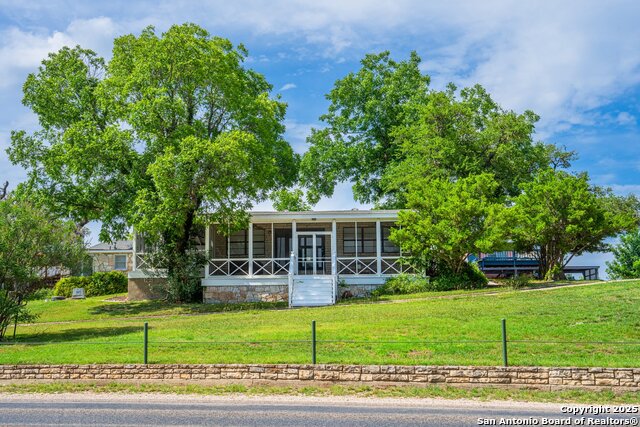 Listing photo id 22 for 1120 Highway 39