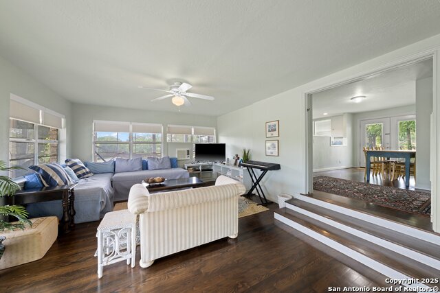 Listing photo id 24 for 1120 Highway 39