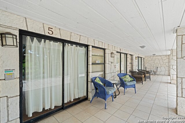 Listing photo id 5 for 1120 Highway 39