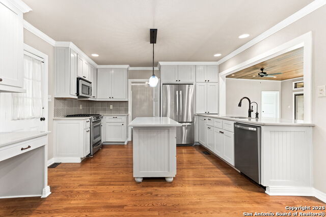 Image 10 of 38 For 260 Hickory S