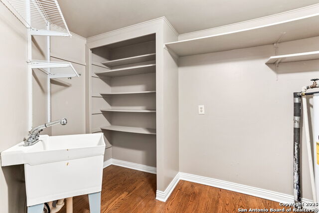 Image 15 of 38 For 260 Hickory S