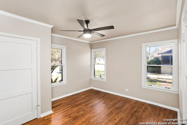 Image 16 of 38 For 260 Hickory S
