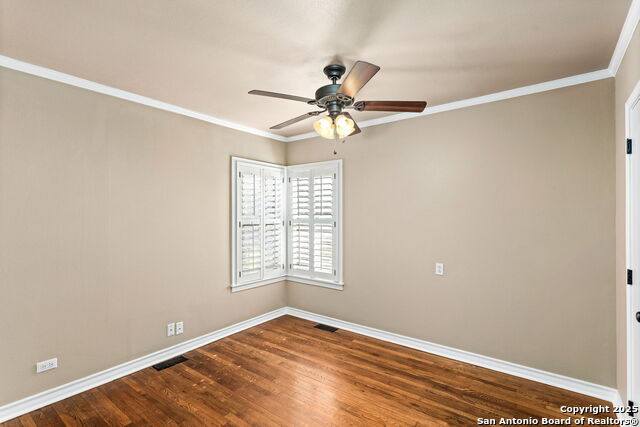 Image 19 of 38 For 260 Hickory S