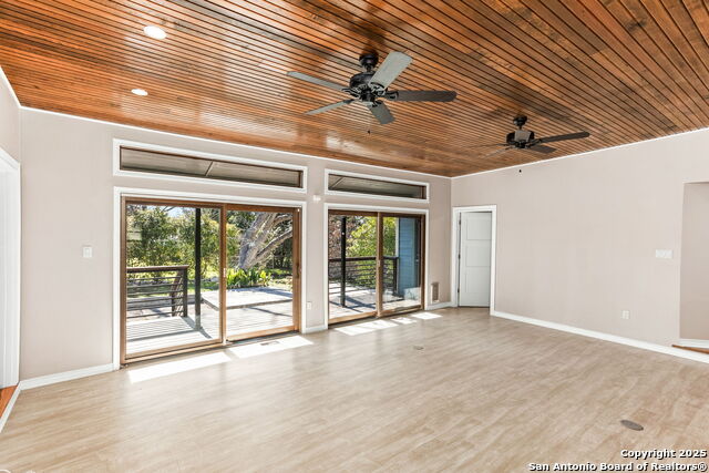 Image 2 of 38 For 260 Hickory S