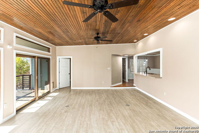 Image 25 of 38 For 260 Hickory S