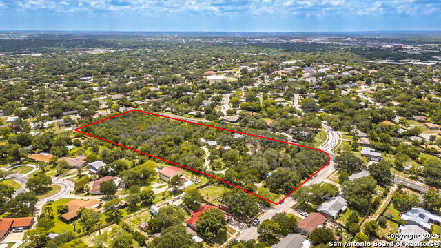 Details for 2422 Hillcrest Dr, San Antonio, TX 78228