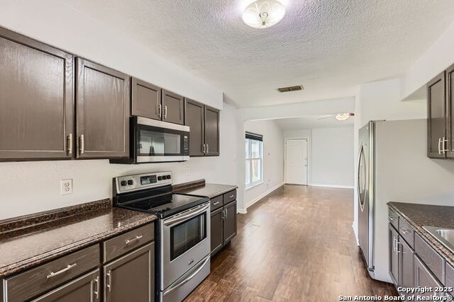 Image 11 of 24 For 6862 Maple Springs  6862
