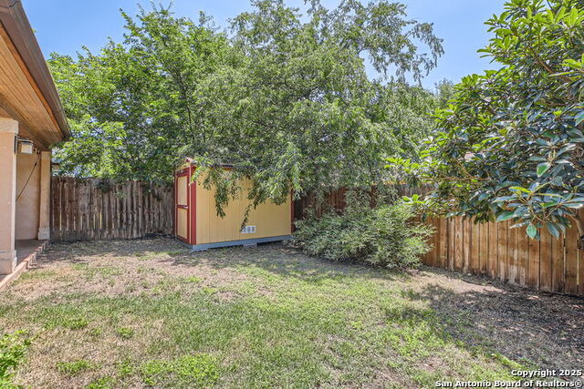 Image 22 of 24 For 6862 Maple Springs  6862