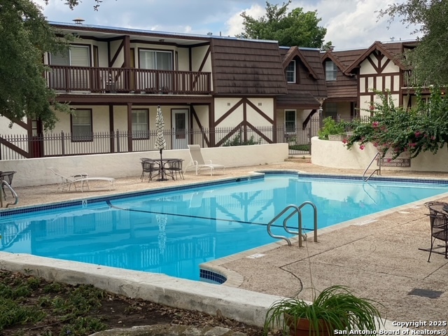 Image 12 of 14 For 8715 Starcrest  26