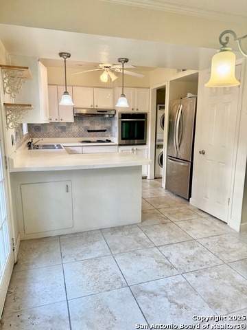Image 4 of 14 For 8715 Starcrest  26