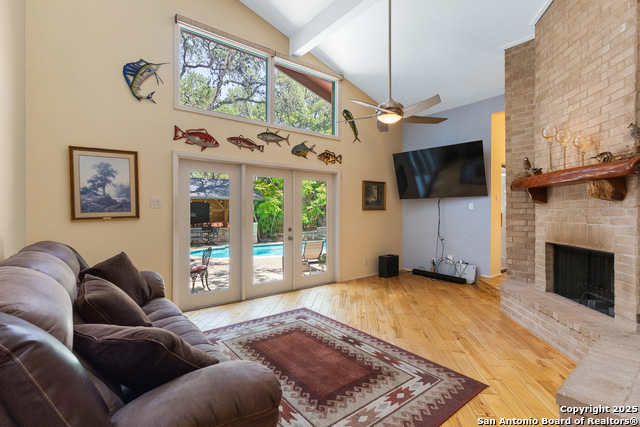 Image 10 of 39 For 3511 Hunters Circle