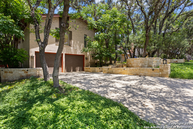 Image 5 of 39 For 3511 Hunters Circle