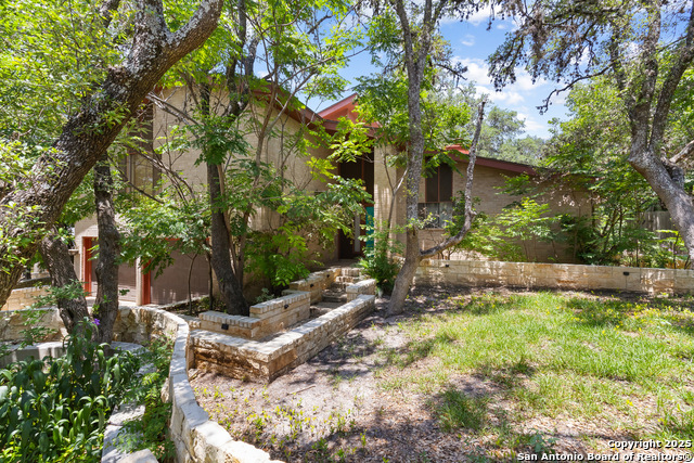 Image 6 of 39 For 3511 Hunters Circle