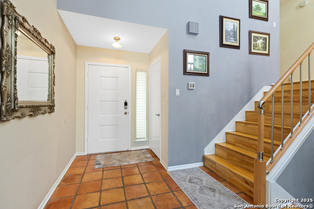 Image 8 of 39 For 3511 Hunters Circle