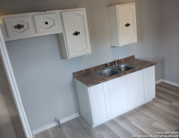 Image 6 of 15 For 3003 Venus St