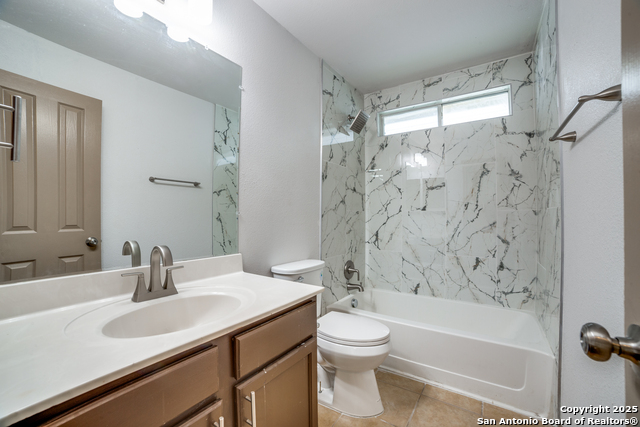 Image 15 of 27 For 927 Magnolia Hill