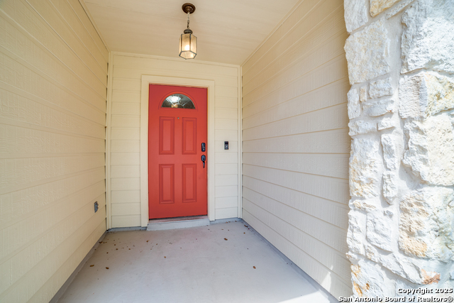 Image 3 of 27 For 927 Magnolia Hill