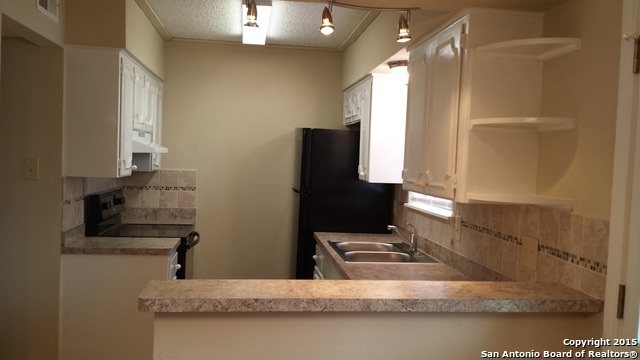 Listing photo id 0 for 6427 Wurzbach 20 20