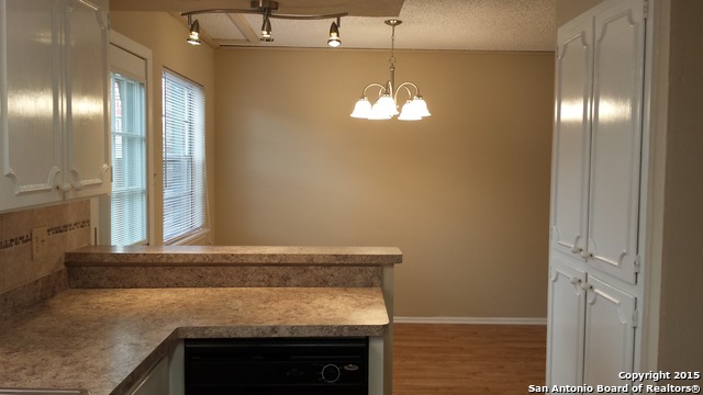 Listing photo id 2 for 6427 Wurzbach 20 20