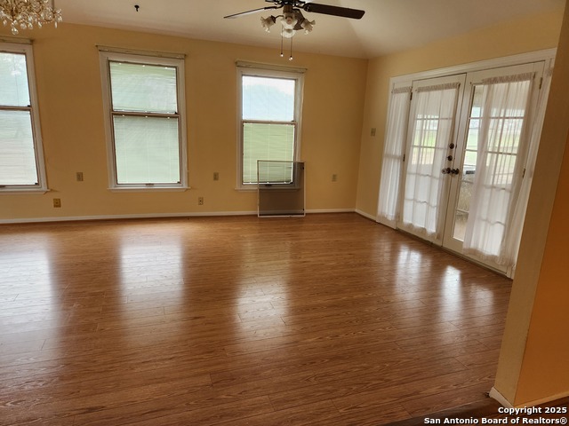 Listing photo id 10 for 9018 Woburn  