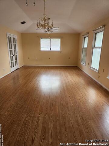 Listing photo id 11 for 9018 Woburn  
