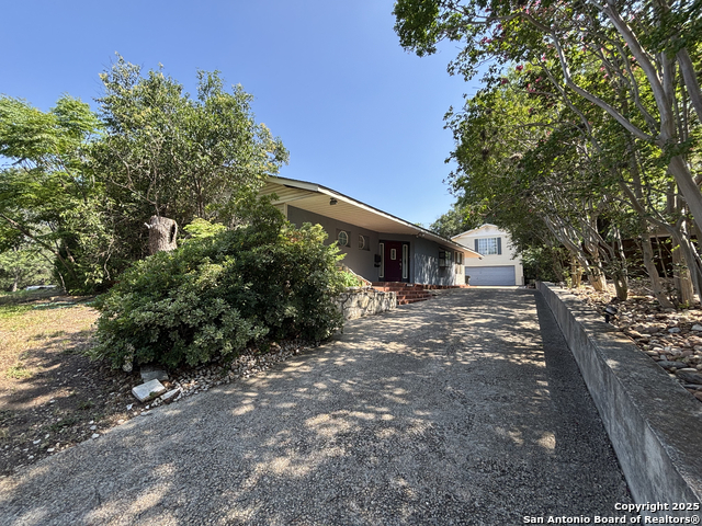 Details for 408 S Vandiver Rd, San Antonio, TX 78209